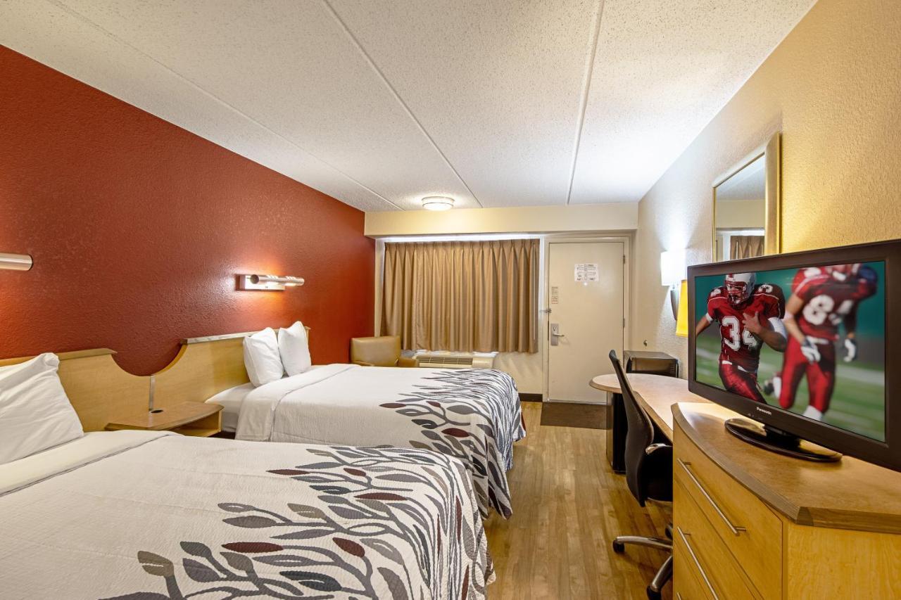 Red Roof Inn Charleston West - Hurricane, Wv Teays Valley Eksteriør billede