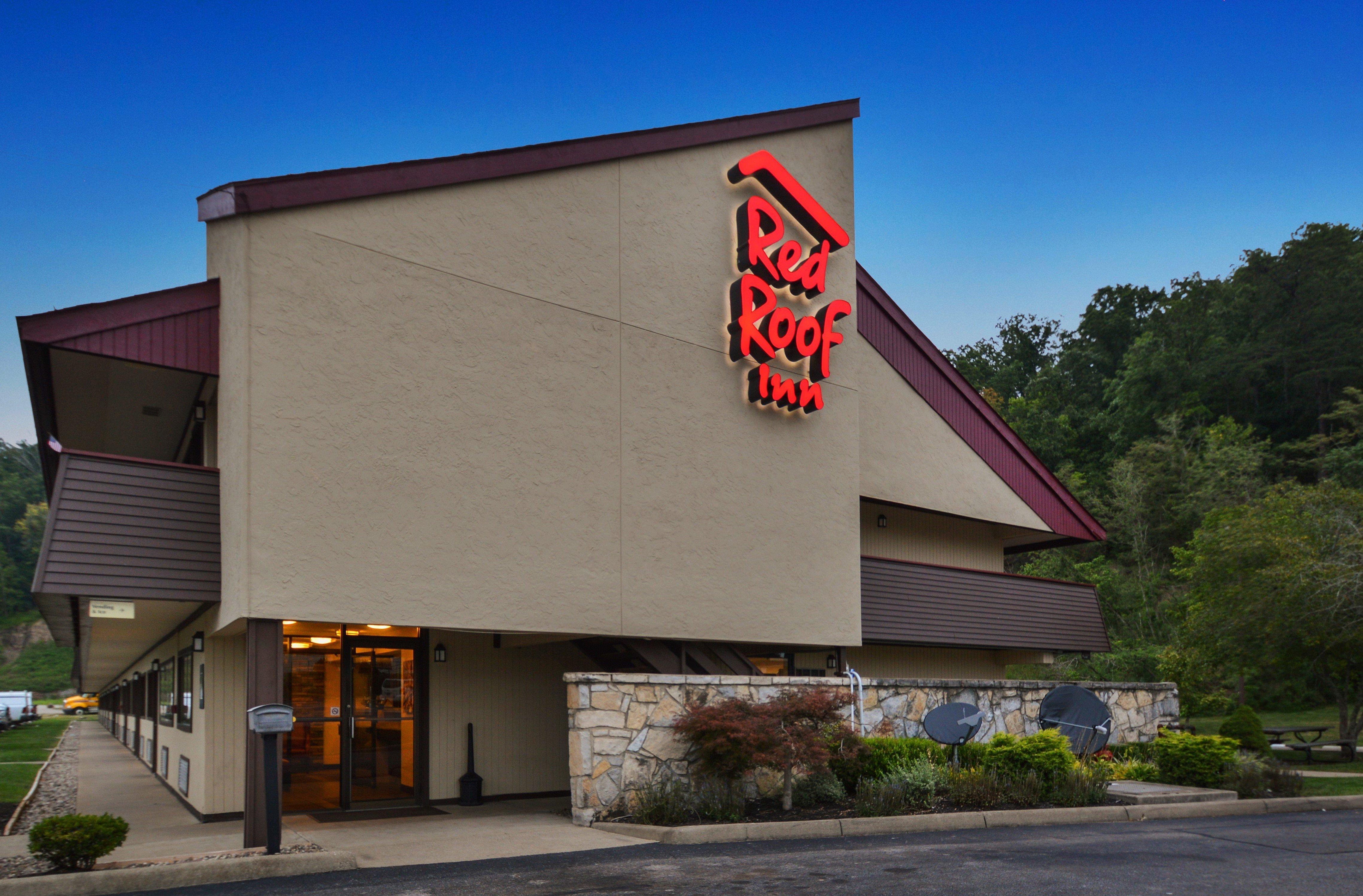 Red Roof Inn Charleston West - Hurricane, Wv Teays Valley Eksteriør billede